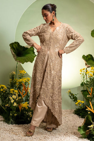 Pallavi Poddar designer outfit