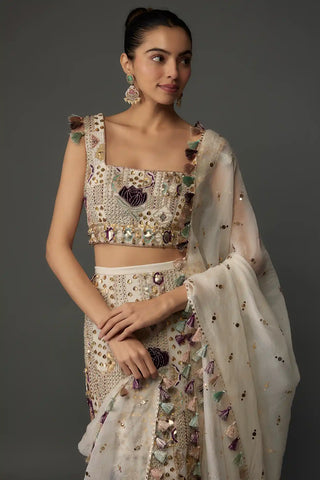 Off-white embroidered choli, skirt and dupatta