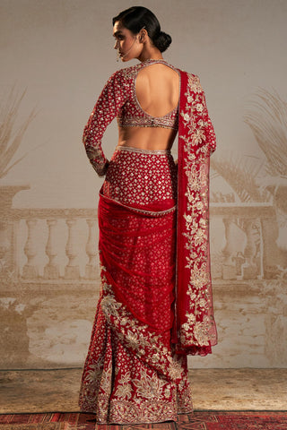 Red sagan safarnama saree skirt set