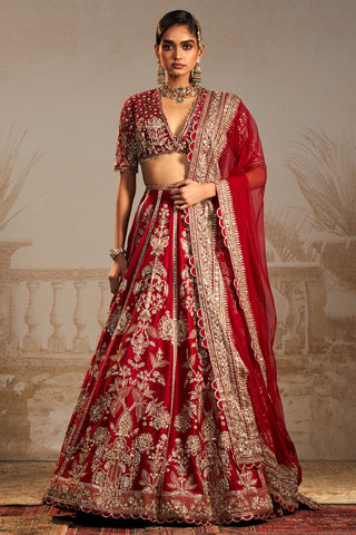 Red shanno safarnama lehenga set