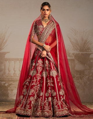 Red shanno safarnama lehenga set