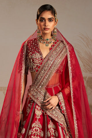 Red shanno safarnama lehenga set