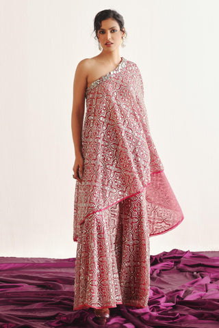 Red Cape Set for Indian Weddings – One Shoulder Hexagon by Twenty Nine