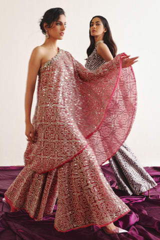 Red Cape Set for Indian Weddings – One Shoulder Hexagon by Twenty Nine