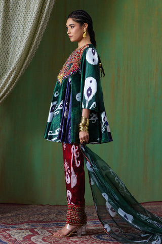 Kurta Set Heritage Wear - Multicolor Firdaus Kurta Set by Payal & Zinal