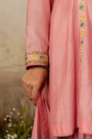 Kurta Set Indian Wedding Pink Embroidered by Aashima Behl
