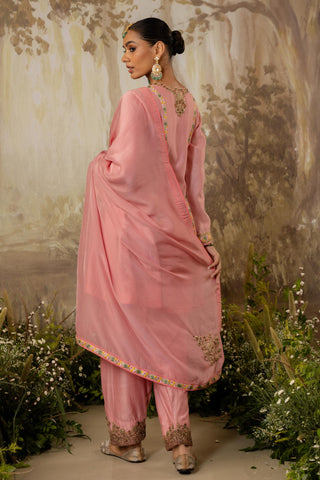 Kurta Set Indian Wedding Pink Embroidered by Aashima Behl