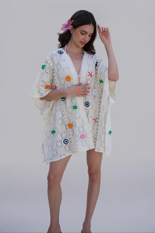 White bonnes vacances chella kimono