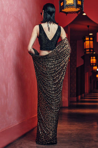 Embellished saree set for Indian Wedding – Lilith Saree Set by ITRH