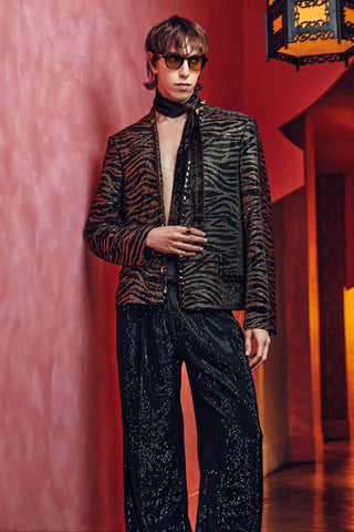 Jacket Set for Contemporary Wear – Caelan Black Gold by Itrh