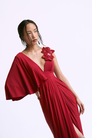 Red plunge overlap reim gown