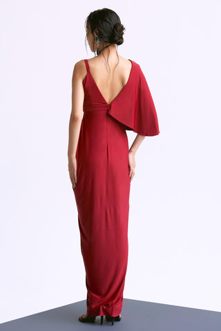 Red plunge overlap reim gown