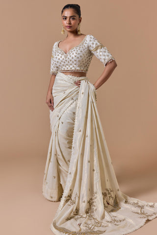 Lurex saree for Indian Wedding – Cream Gold Navyaa by Nitika Gujral