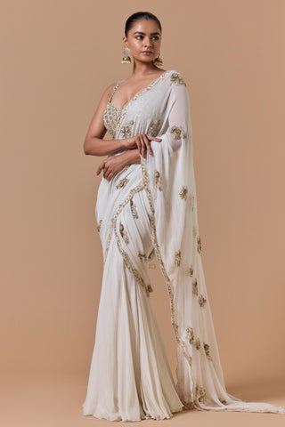 Shimmer draped saree for Indian Wedding – Cream Navyaa by Nitika Gujral