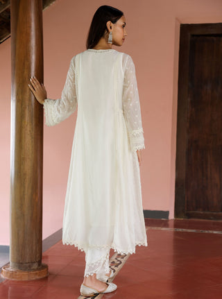 White malgudi days neesa kurta set