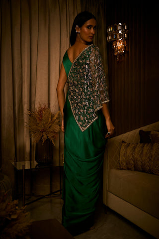 Draped Saree for Indian Wedding – Emerald Green Cape by Babita Malkani
