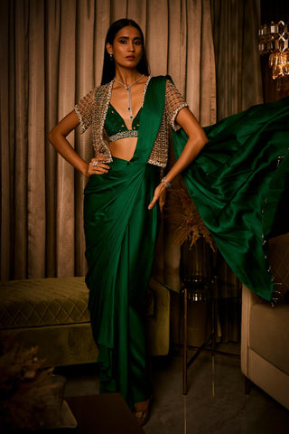 Pre-Draped Saree for Indian Wedding – Emerald Green Cape by Babita Malkani