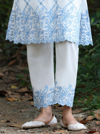 White malgudi days eesvari kurta set