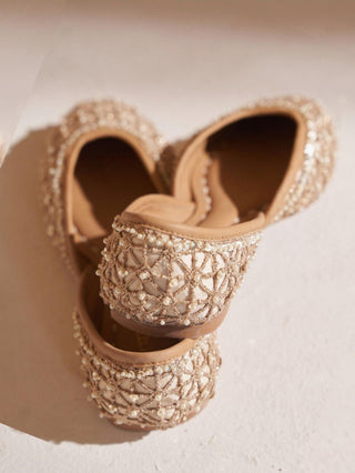 Vegan Jutti for Festive Gold Nutan by Mulmul