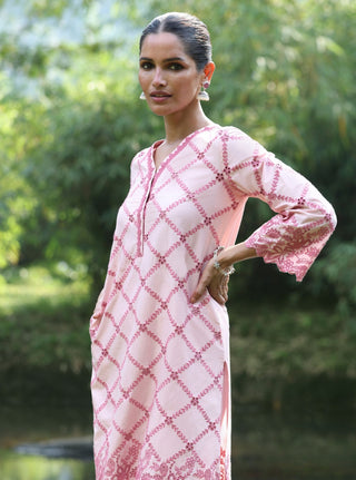 Pink malgudi days eesvari kurta set