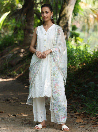 White malgudi days kora kurta set