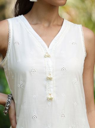 White malgudi days kora kurta set