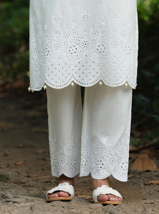 White malgudi days kora kurta set