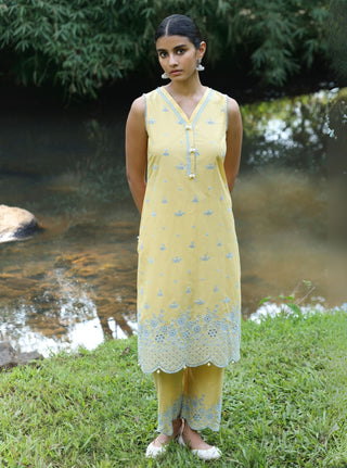 Yellow malgudi days kora kurta set