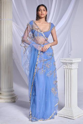 Draped Saree Indian Wedding - Blue sea's the day by Papa Don't Preach