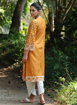 Orange nivi malgudi day kurta set