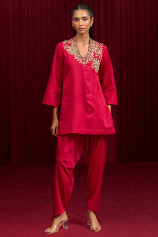Red aria jazz-e-jashn kurta set