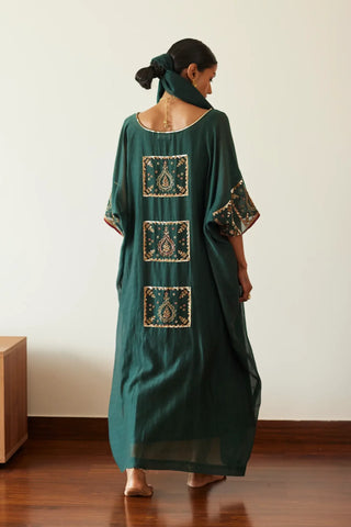 Green akaari kaftan