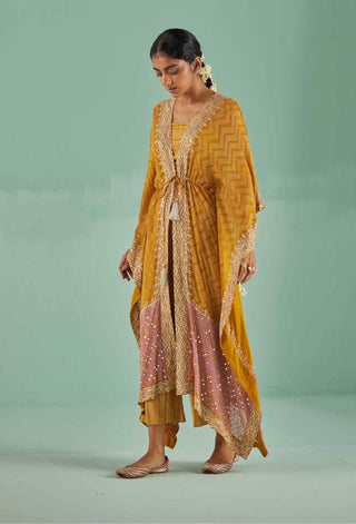Ochre zig-zag kaftan set