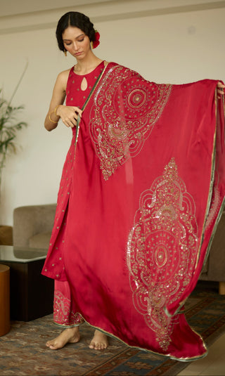 Red maitreyi hand embroidered kurta set