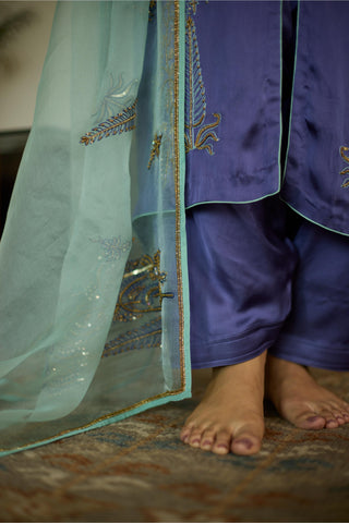 Purple chhaaya hand embroidered kurta set