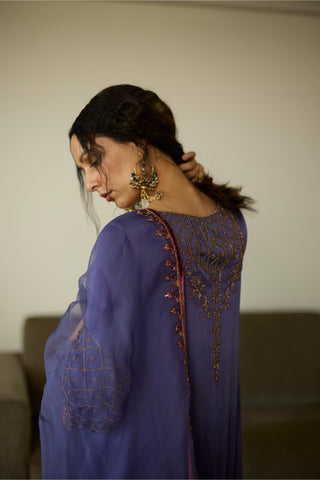 Purple diya hand embroidered kurta set