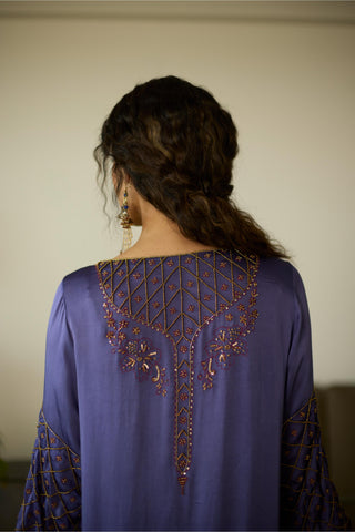 Purple diya hand embroidered kurta set