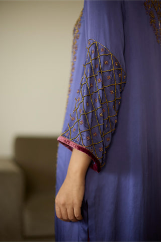 Purple diya hand embroidered kurta set