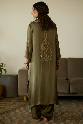 Green palm hand embroidered kurta set