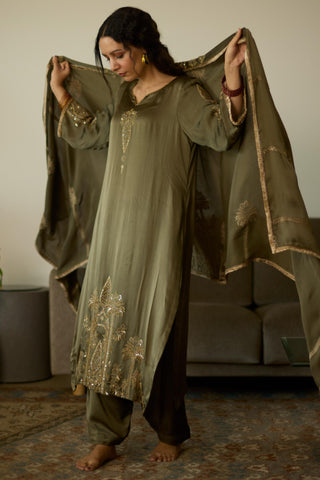 Green palm hand embroidered kurta set
