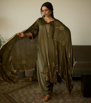 Green palm hand embroidered kurta set