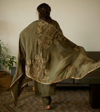 Green palm hand embroidered kurta set