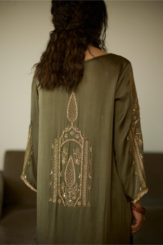 Green palm hand embroidered kurta set