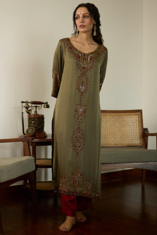 Green saanjh hand embroidered kurta set