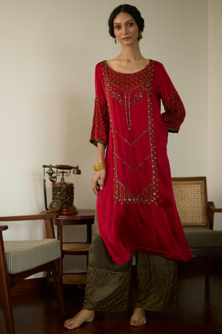 Red diya hand embroidered kurta set