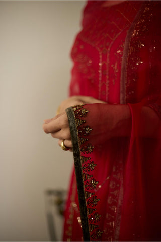 Red diya hand embroidered kurta set