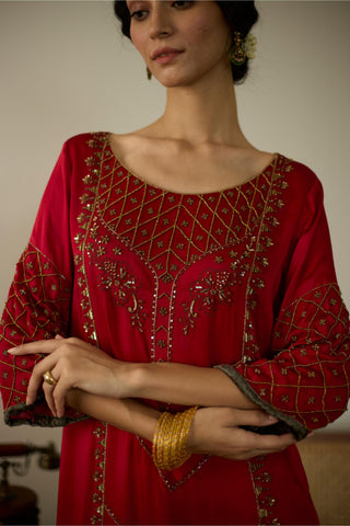 Red diya hand embroidered kurta set