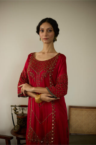 Red diya hand embroidered kurta set