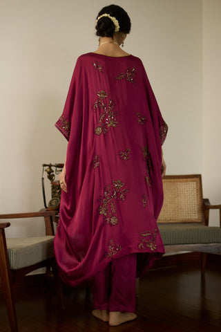 Pink aarohi hand embroidered kaftan set