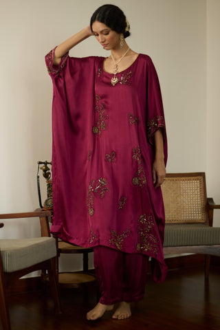 Pink aarohi hand embroidered kaftan set
